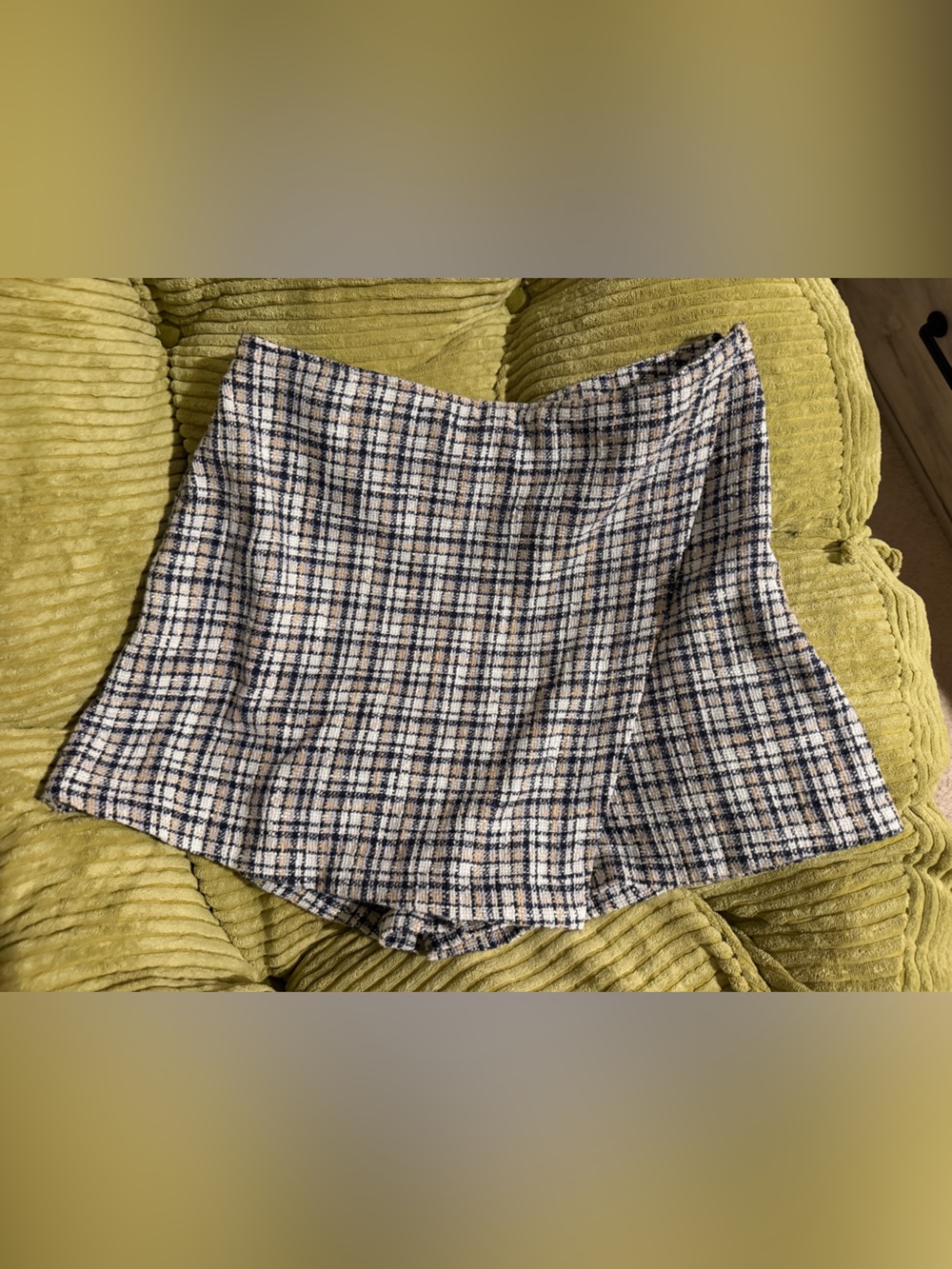 Abercrombie & Fitch Black and Cream Plaid Tweed Skort